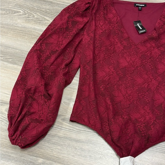 Elegant Burgundy Lace Top - Picture 3 of 7